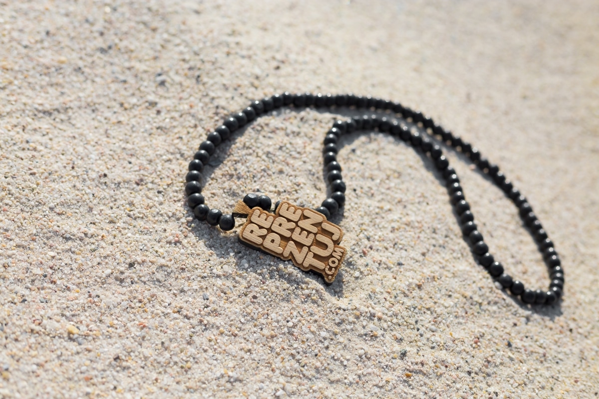 Piasek, słońce i produkty. Sesja fotograficzna dla Ema Koncept