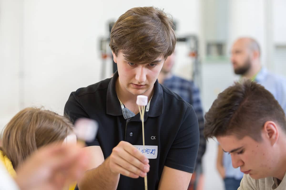 Być czy nie być online?