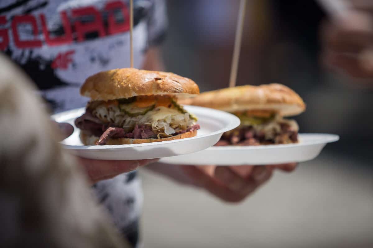 Food Truck Fest w pierwszy upalny dzień roku.