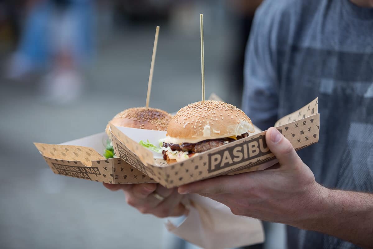 Food Truck Fest w pierwszy upalny dzień roku.