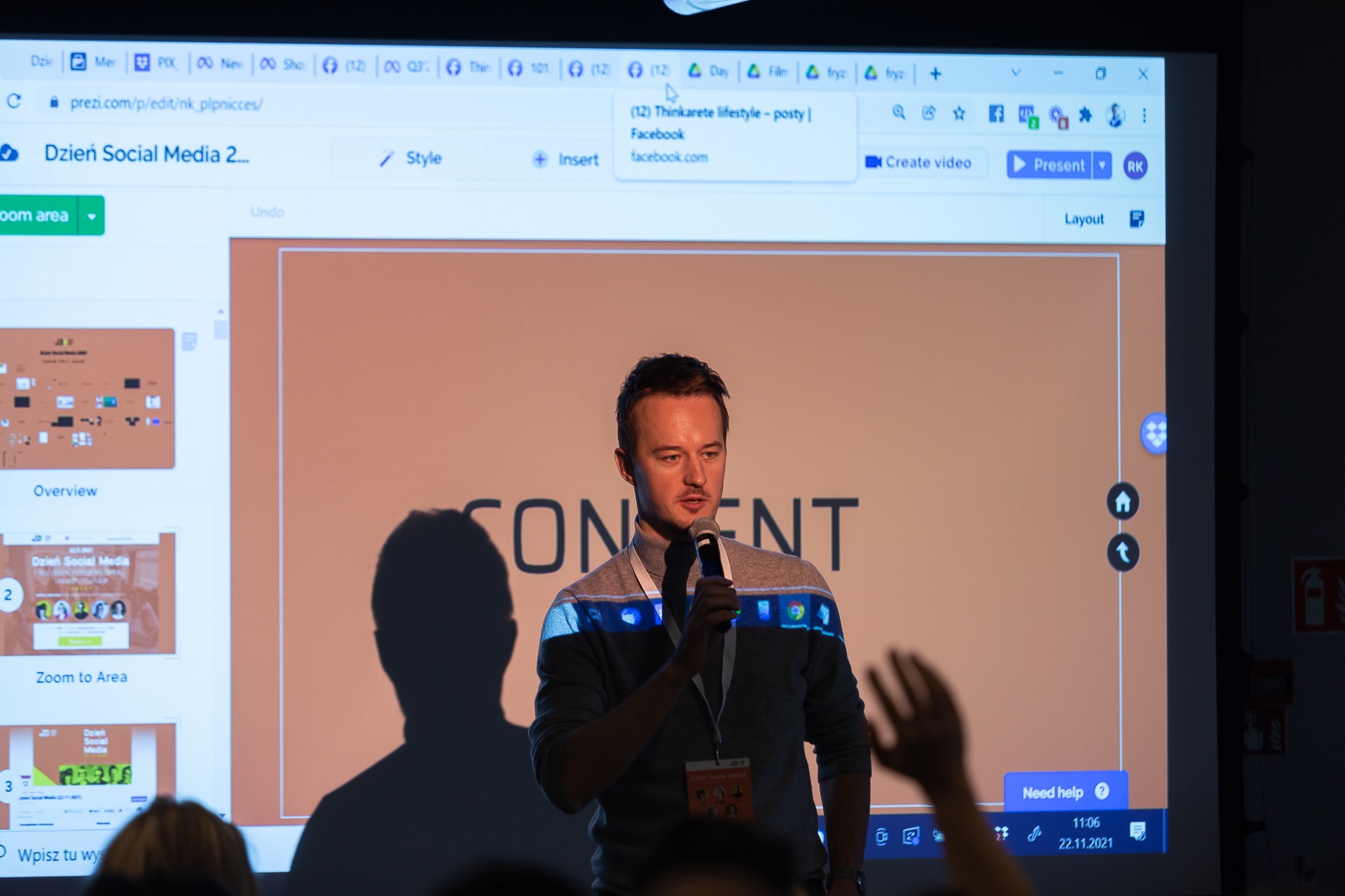 Krótkie formy rządzą